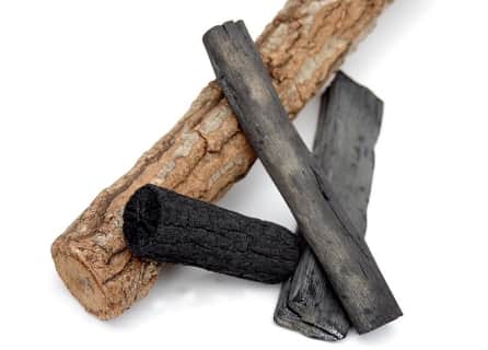 炭は自然素材ノインテリア